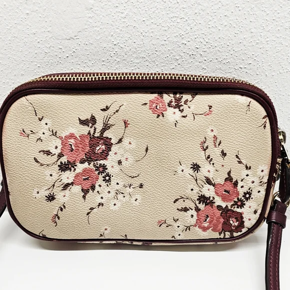 Coach Sadie Crossbody Clutch With Floral Bundle Print Crossbody Style No. 67087 - Picture 4 of 14